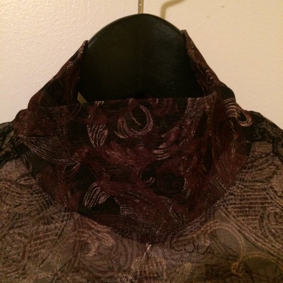 Sheer Long Sleeve Crop Top - Picture 2 of 7